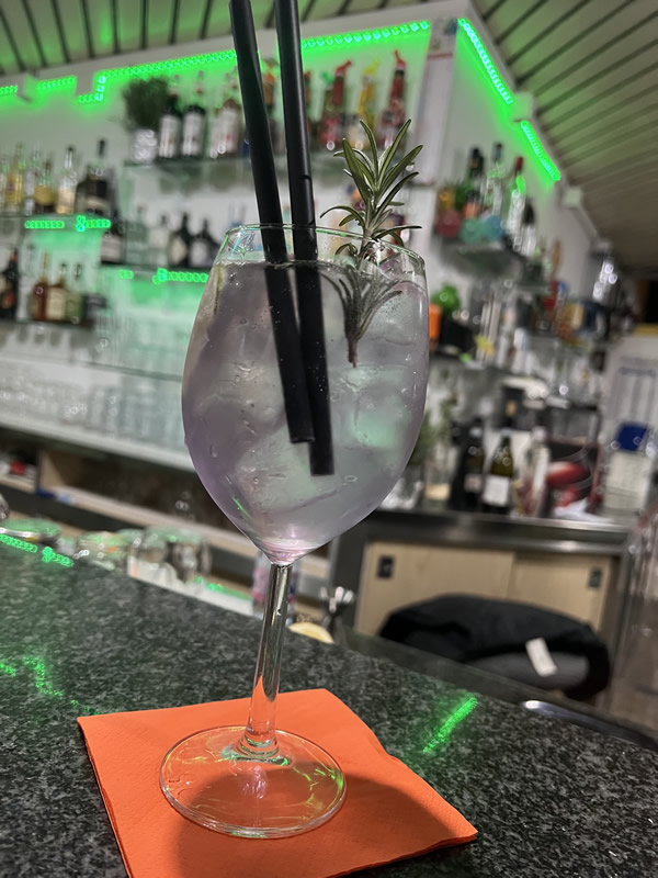 bar